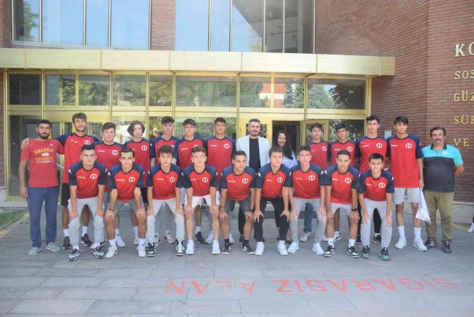 Anadolu Üniversitesi “Koşar Adım Lösev” Projesi İçin Koşacak