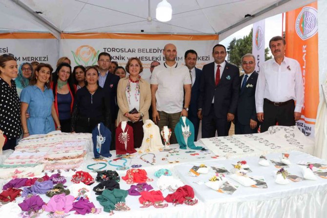 Çamlıyayla İ̇ğne Oyası Festivali Başladı