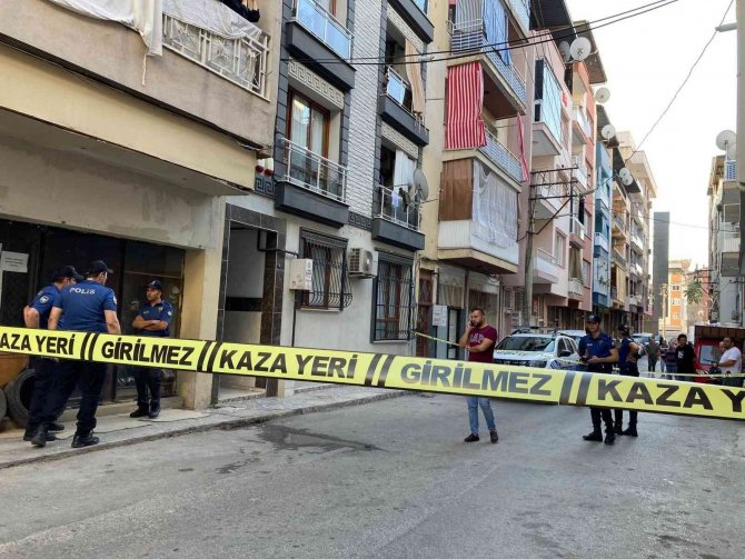 Balkondan Girerek Katliam Yapan Katil Damat: “Boşanma Davası Açtığı İçin Öldürdüm”