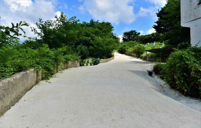 Altınordu’da Beton Yol Çalışmaları Devam Ediyor