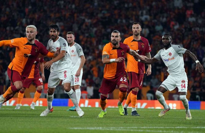 Spor Toto Süper Lig: Ümraniyespor: 0 - Galatasaray: 1 (Maç Sonucu)