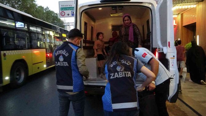 Taksim’de Çocukları Kullanarak Dilenen Kadınlar Yakalandı