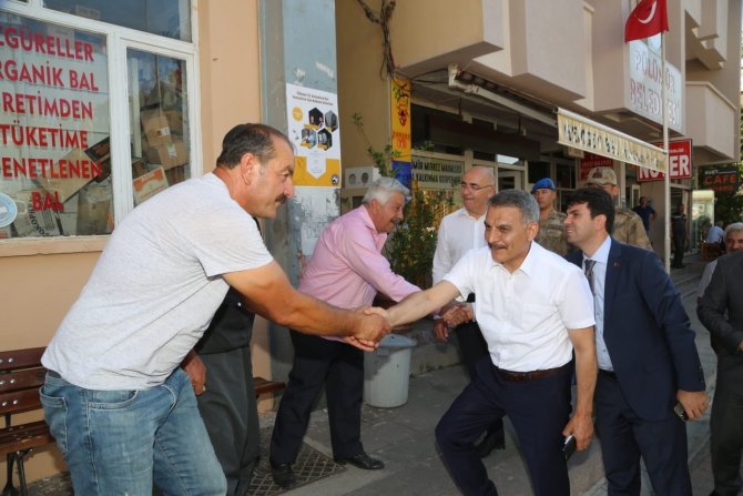 Vali Özkan Vatandaşlarla Bir Araya Geldi