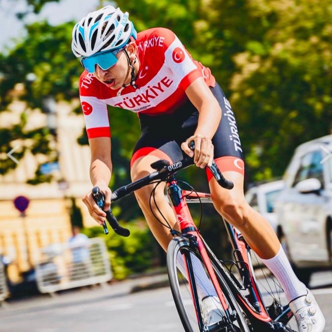 Denizlili Sporcular Şampiyonluk İçin Pedal Çevirecek