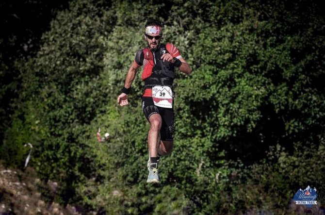 Sigarayı Bırakıp Koşu Sporuyla İlgilenen Özgür Sancak, Türkiye’nin Ender Ultra Trail Maratoncularından Oldu