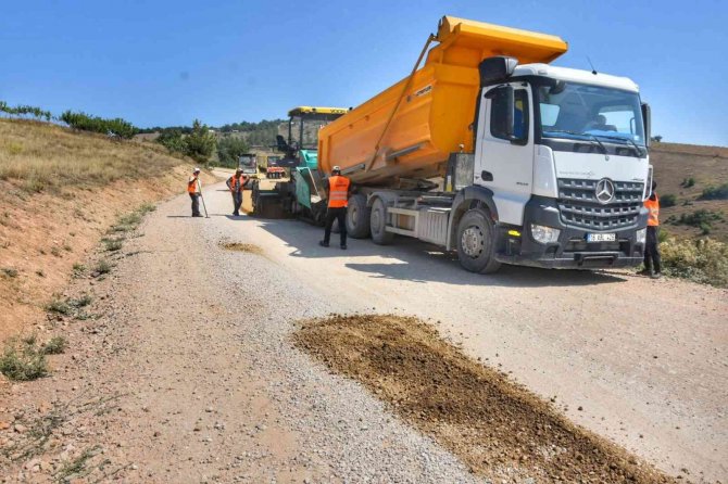 Yenişehir’de Asfaltlama Çalışmaları Hızlandı