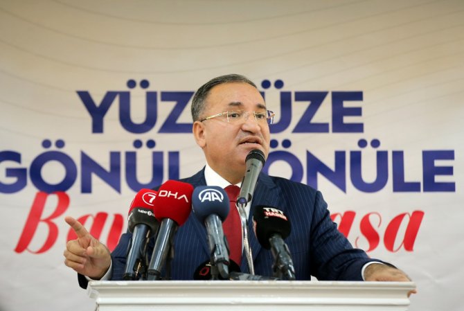 Adalet Bakanı Bekir Bozdağ’dan 6’lı Masa Eleştirisi