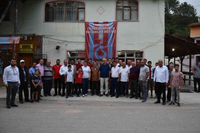 Ak Parti Düzce’de Merkeze Bağlı Köyleri Geziyor