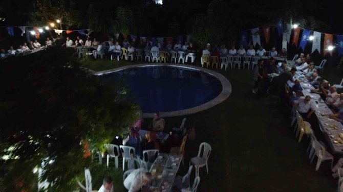 Ak Parti Efeler’den Vefa Yemeği