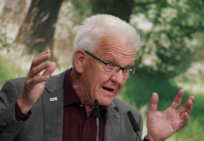 Almanya Yetkiliden Tasarruf Önerisi: "Duş Almak Yerine Bez Kullanılabilir"