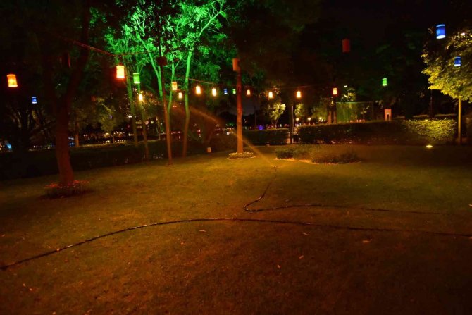 Başkentte Gece Temizlik Timleri İş Başında