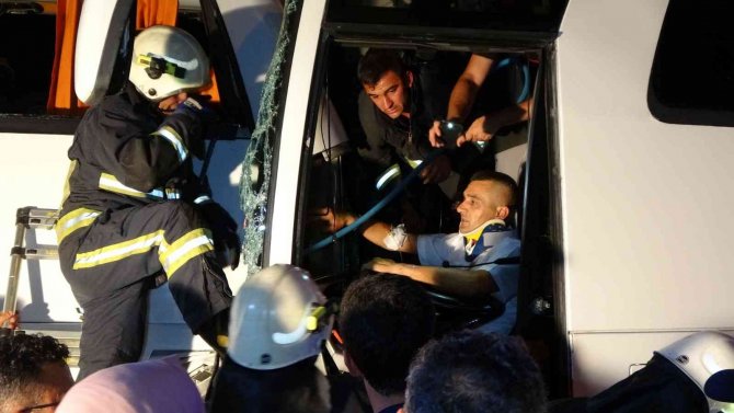 Alanya’daki Otobüs Kazasında Can Pazarı Yaşandı