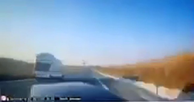 Arnavutköy’de Kaza Anı Güvenlik Kamerasında: 10 Yaralı