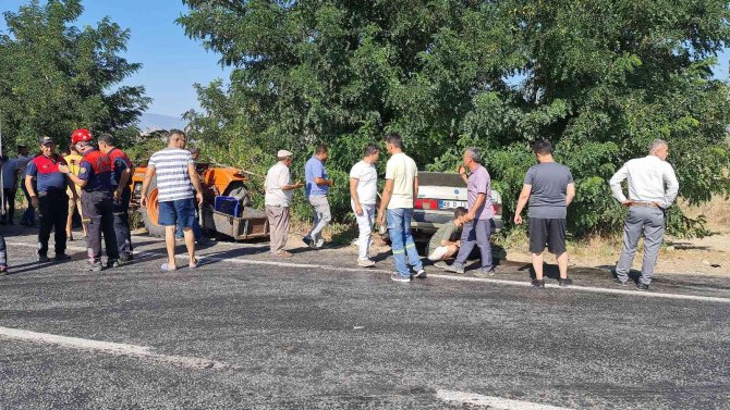 Bozdoğan’da Trafik Kaza: 2 Yaralı