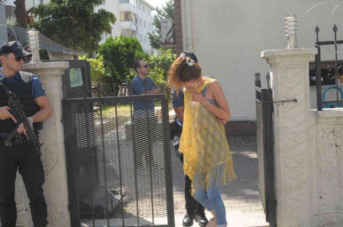 Yalova’da 4 Evi Soyan 3 Kadın Hırsız Yakalandı