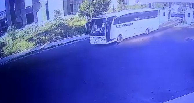 Gaziantep’te Kaza Yapan Otobüsün İ̇stanbul Otogarından Çıkış Anı Kamerada