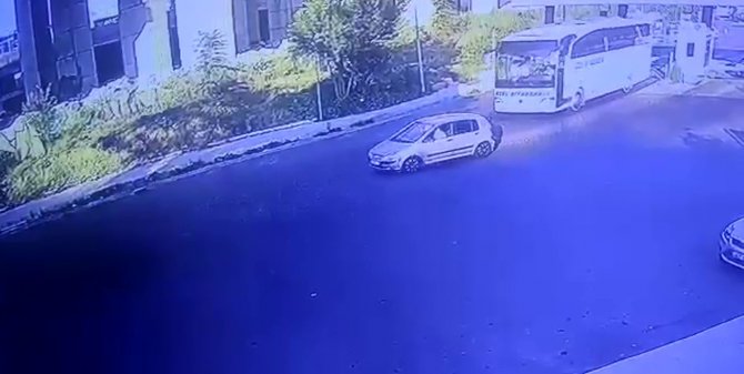 Gaziantep’te Kaza Yapan Otobüsün İ̇stanbul Otogarından Çıkış Anı Kamerada