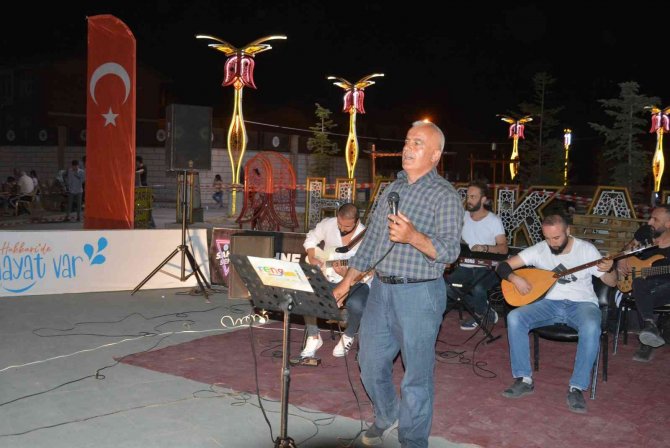 Hakkari’deki Etkinliklere Aleyna Damgasını Vurdu