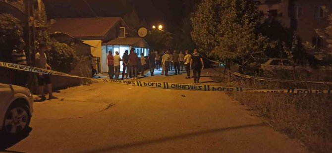 Komşular Arasında Çıkan Kavgada Bir Kişi Hayatını Kaybetti