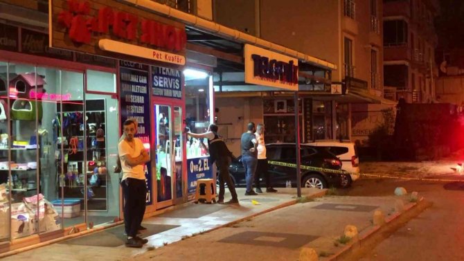 Sancaktepe’de Telefoncuya Silahlı Saldırı