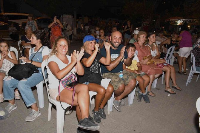 Soğucak ’Günbatımı Şenliği’ İ̇le Çoştu