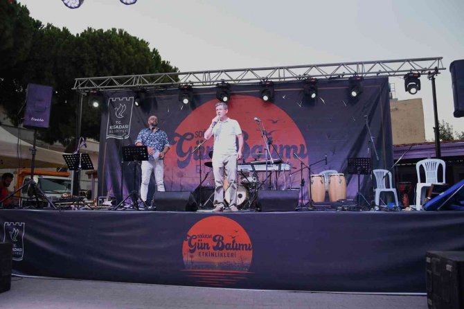 Soğucak ’Günbatımı Şenliği’ İ̇le Çoştu