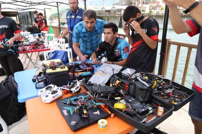 Artvin’de Teknofest Dron Heyecanı Yaşanıyor