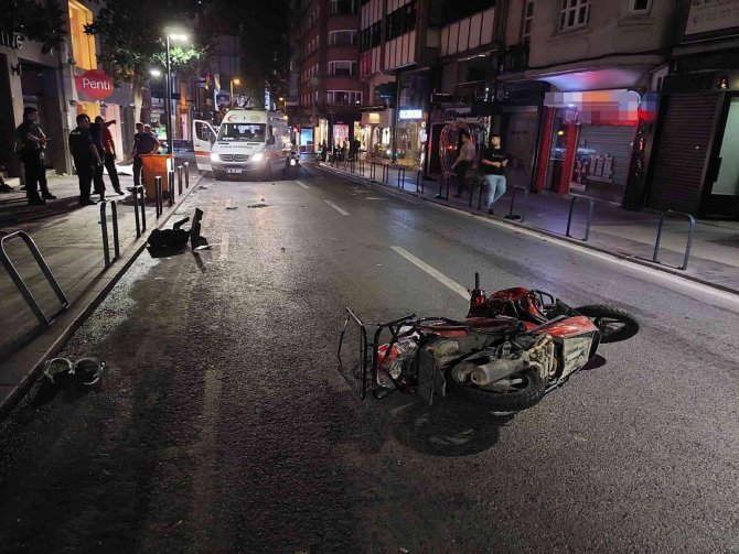 Şişli’de Dehşete Düşüren Kaza: Motosiklet Bir Yere, Sürücü Başka Yere Fırladı