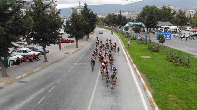 Bisiklet Yol Yarışları Türkiye Şampiyonası Çekişmeli Yarışlara Sahne Oldu