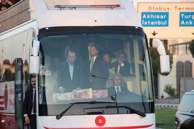 Cumhurbaşkanı Erdoğan, Manisa Büyükşehir Belediyesinin Açılışını Gerçekleştirdi