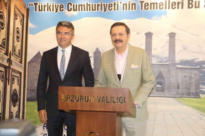 Rifat Hisarcıklıoğlu: “Türkiye Odalar Ve Borsalar Birliği Türk Tarımına Devrim Niteliğinde İki Önemli Proje Yaptı”