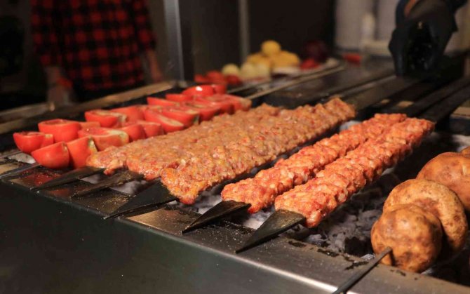 Diyette Adana Kebap Yemek Mümkün