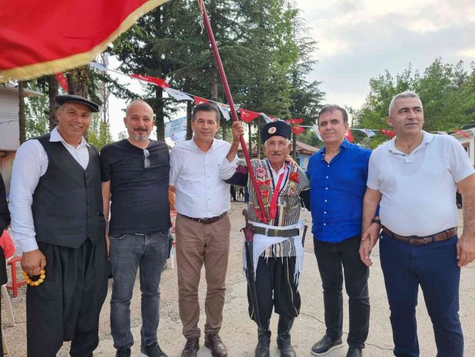 Feke’de Tapan Kültür Ve Üzüm Şenliği