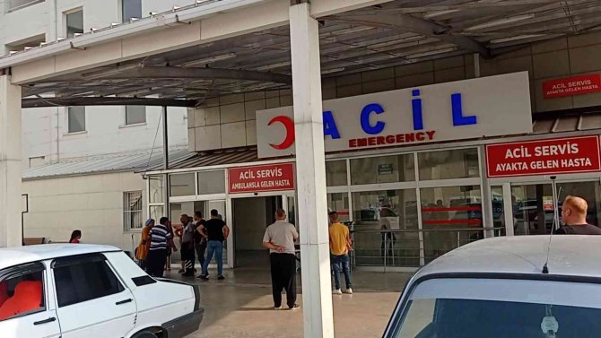 Adana’da İki Grup Arasında Kavga: 1 Ağır Yaralı