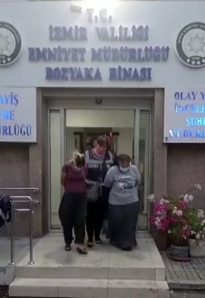 İ̇zmir’de Kuyumcudan Hırsızlık Anı Kamerada