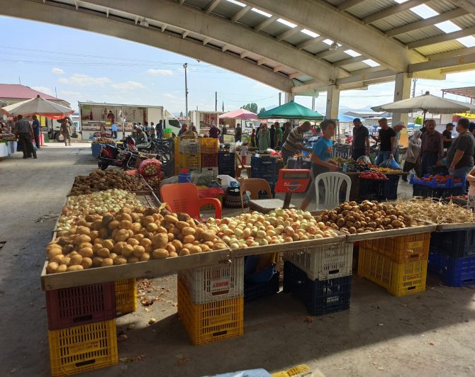 Pazarda Patates Satarak Kazandığı 300 Bin Tl’lik Altınlarını Çaldılar