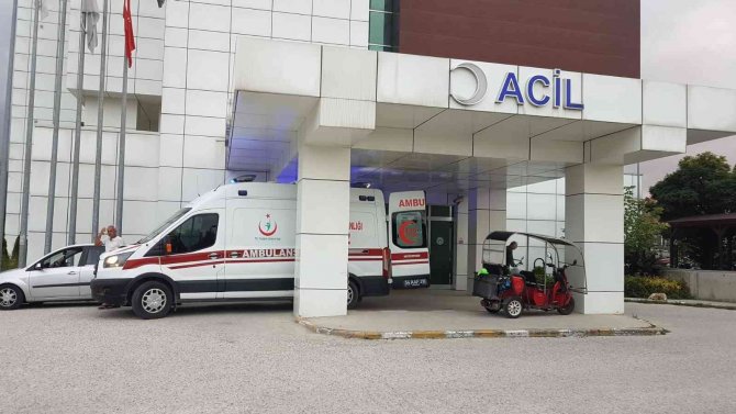 Mola Verdiği Dinlenme Tesisinde Ayağına Yorgun Mermi Düştü