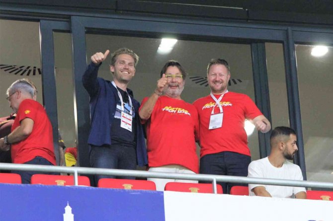 Göztepe’nin Yabancı Başkanı Ankersen İlk Kez Tribünde