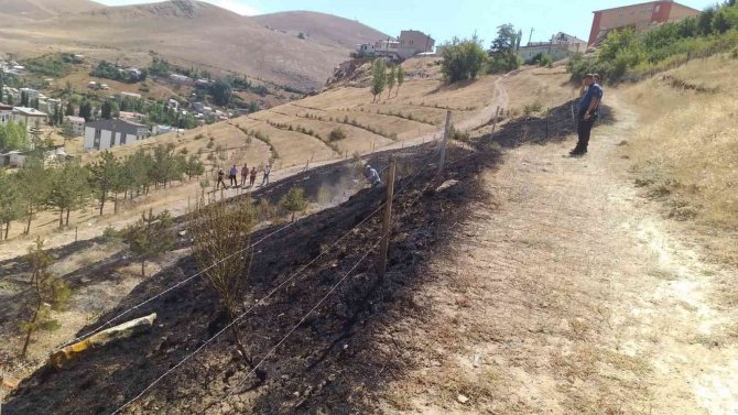 Bayburt’ta Çıkan Yangında 10 Dekarlık Alan Küle Döndü