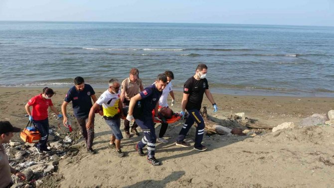 Ordu’da Yamaç Paraşütü Kumsala Düştü: 2 Yaralı