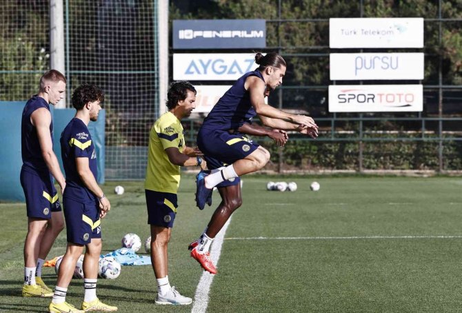 Fenerbahçe, Adana Demirspor Maçı Hazırlıklarını Tamamladı