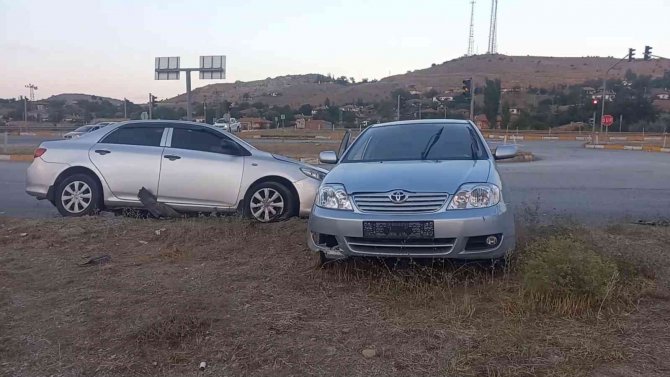 Kırıkkale’de 2 Otomobil Çarpıştı: 1 Yaralı