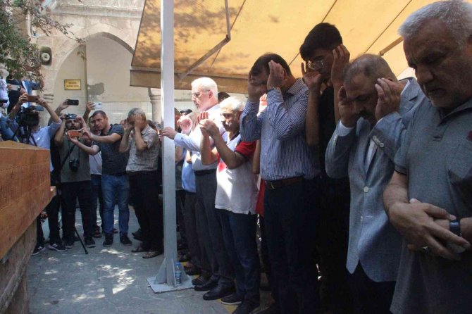 İ̇ha Muhabiri Muhammed Abdulkadir Esen Son Yolculuğuna Uğurlandı