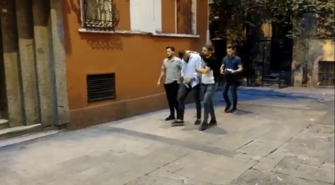 Taksim’de Gece Kulübünde Silahlı Saldırı Kamerada: Güven Timleri Suçüstü Yakaladı