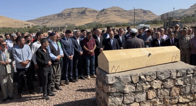 Bakan Soylu, Tır Kazasında Hayatını Kaybeden Vatandaşların Cenaze Törenine Katılmaya Devam Ediyor