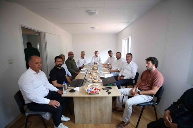 Başkan Büyükakın: "İ̇nsanımız Hiçbir Şeye Gıpta Etmesin"