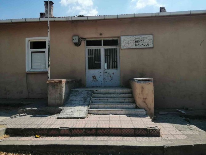 Manisa’da Kullanılmayan Köy Okulları ’Köy Yaşam Merkezi’ Oluyor