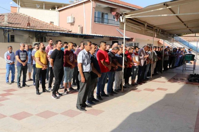 Motosiklet Kazasında Hayatını Kaybeden Maski̇ Çalışanı Toprağa Verildi
