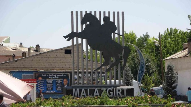 Muş’ta 1071 Malazgirt Zaferi’nin 951. Yılı Heyecanı