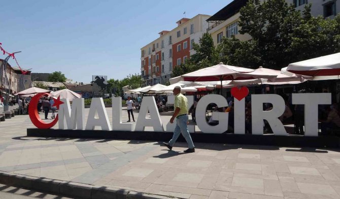 Muş’ta 1071 Malazgirt Zaferi’nin 951. Yılı Heyecanı